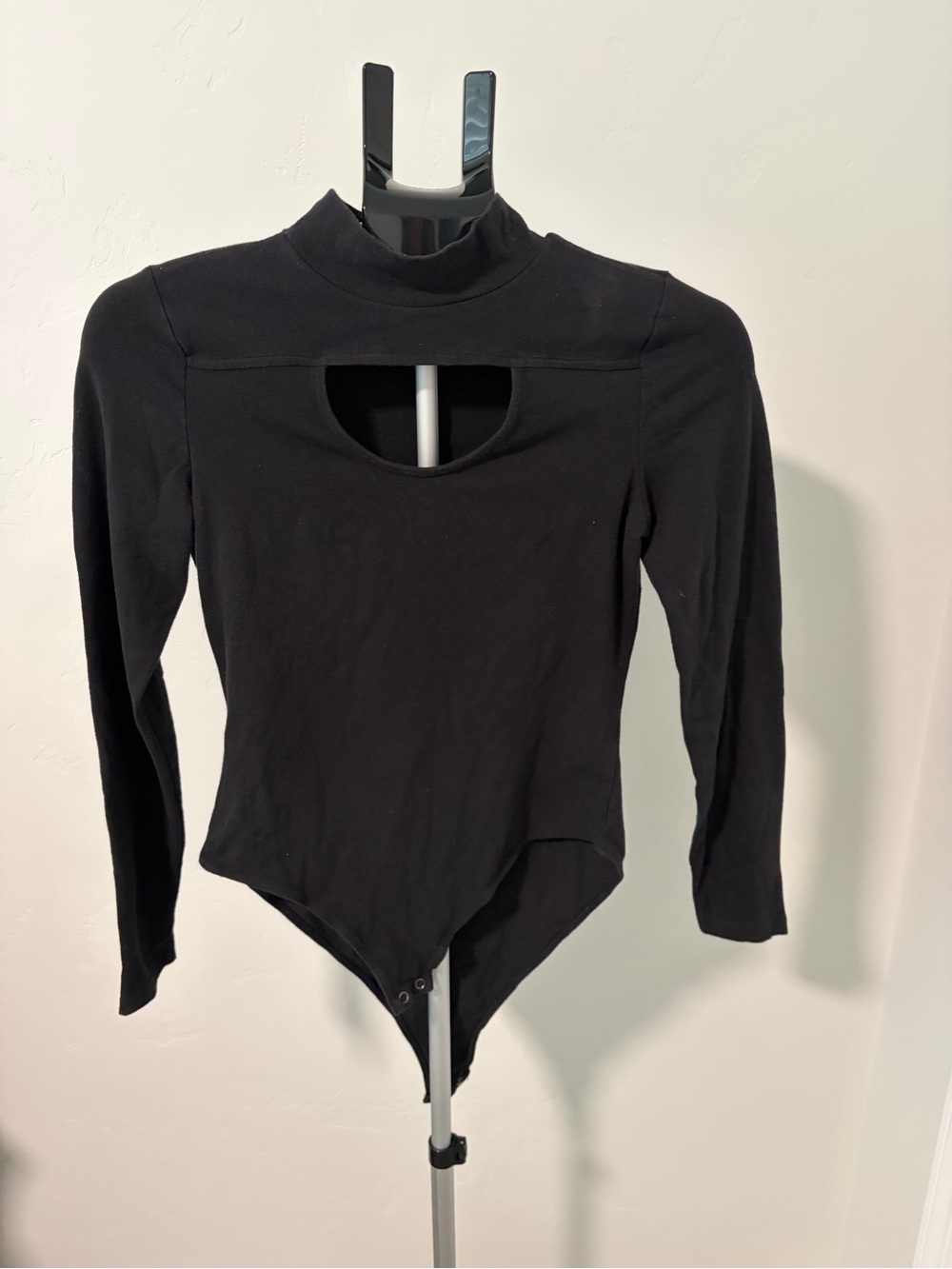 Maurices Black Long-Sleeve Cutout Bodysuit size medium